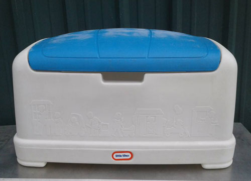 OUT OF STOCK Little Tikes Toy Box with Blue Lid 30X18X17