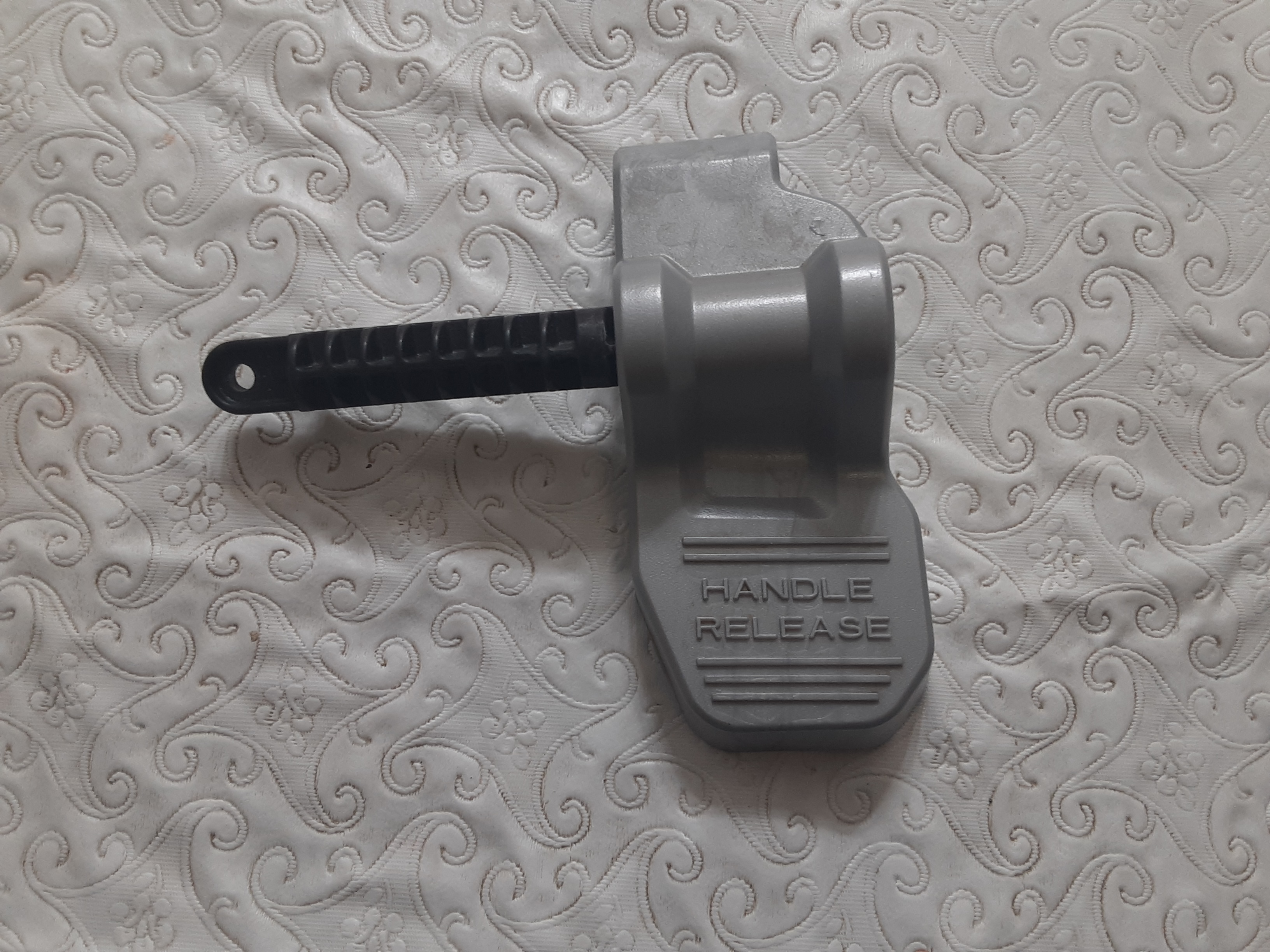 Carpet cleaner handle release pedal 440001353