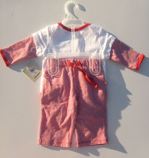 OUT OF STOCK $7.50 My First Valentines Day Baby Set 0-3M Bodysuit and Pant Set OLD NAVY